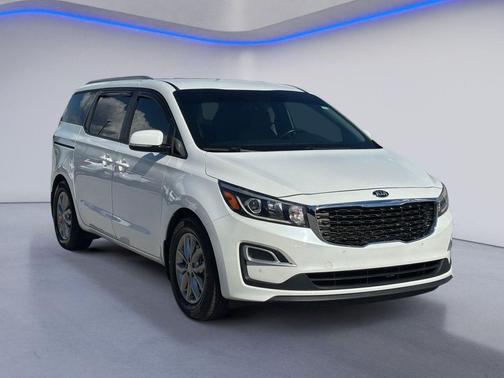 Snow White Pearl 2019 Kia Sedona EX