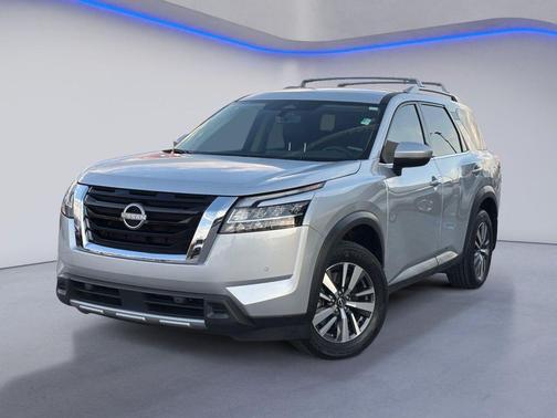 2024 Nissan Pathfinder SL 4WD