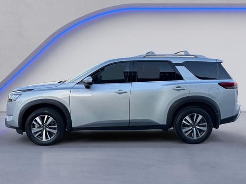 2024 Nissan Pathfinder SL 4WD