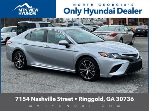 Celestial Silver Metallic 2020 Toyota Camry SE
