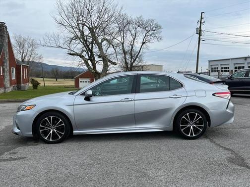 Celestial Silver Metallic 2020 Toyota Camry SE