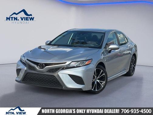 Celestial Silver Metallic 2020 Toyota Camry SE
