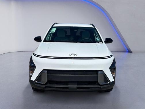 Atlas White 2026 Hyundai KONA SEL Sport