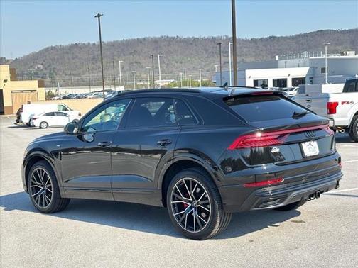 2023 Audi Q8 55 Premium Plus