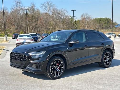 2023 Audi Q8 55 Premium Plus