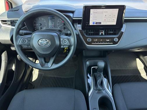 Pearl 2025 Toyota Corolla LE