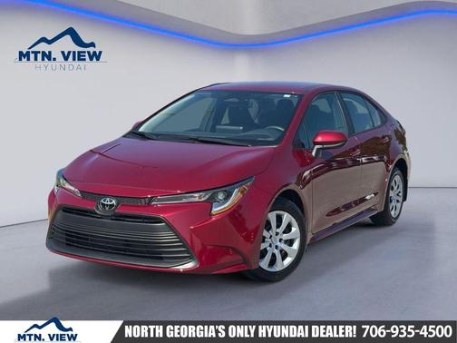 Pearl 2025 Toyota Corolla LE