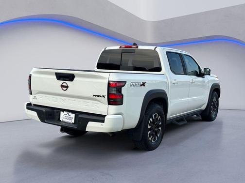 Glacier White 2024 Nissan Frontier PRO-X