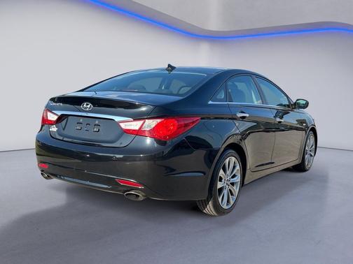 2013 Hyundai SONATA SE