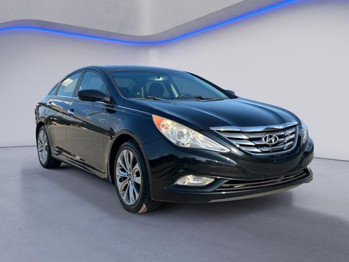 2013 Hyundai SONATA SE