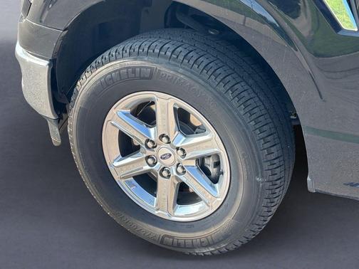 Black Metallic 2024 Ford F-150 XLT
