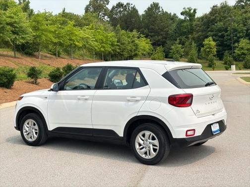 2024 Hyundai VENUE SE