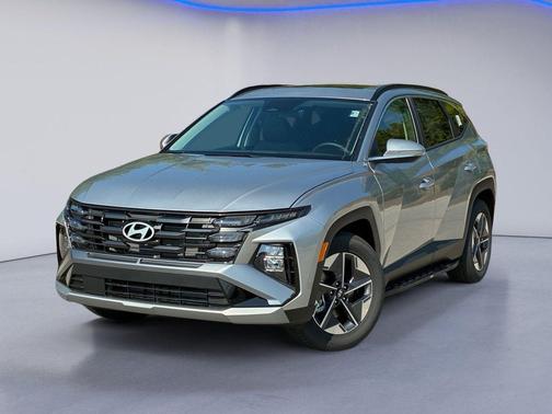 Shimmering Silver 2026 Hyundai TUCSON SEL Premium