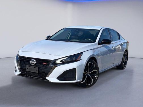 Gray Sky Pearl 2024 Nissan Altima SR FWD