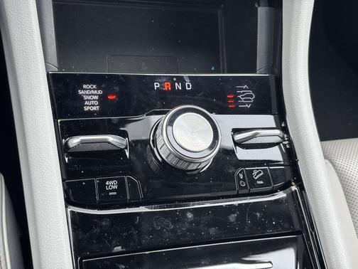 2022 Jeep Grand Cherokee 4xe Overland