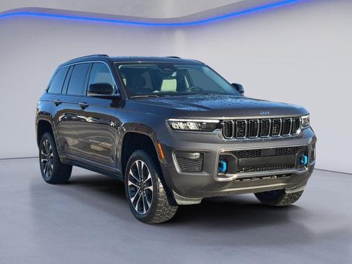 2022 Jeep Grand Cherokee 4xe Overland