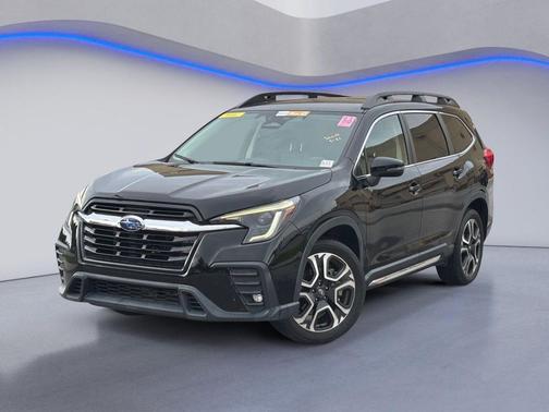 Crystal Black Silica 2023 Subaru Ascent Limited 7-Passenger