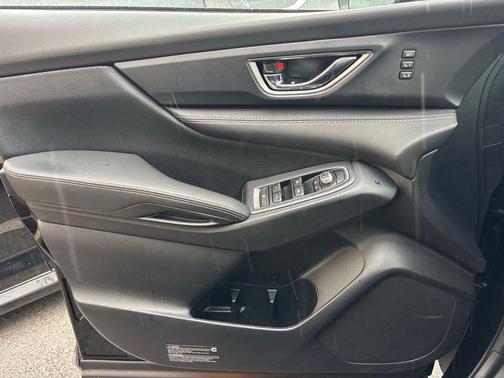 Crystal Black Silica 2023 Subaru Ascent Limited 7-Passenger