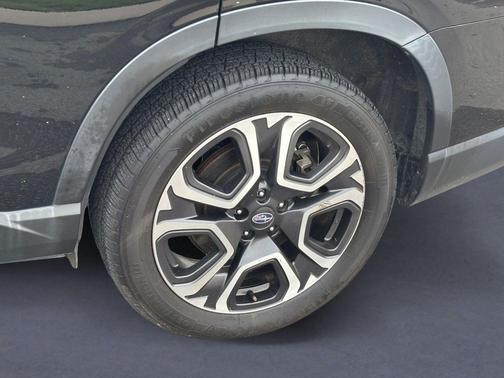 Crystal Black Silica 2023 Subaru Ascent Limited 7-Passenger