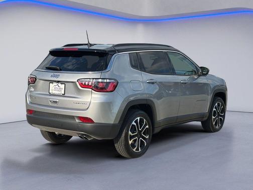 Billet Silver Metallic Clearcoat 2022 Jeep Compass Limited