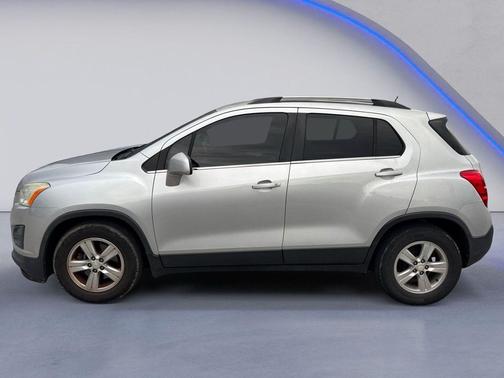 Silver Ice Metallic 2016 Chevrolet Trax LT
