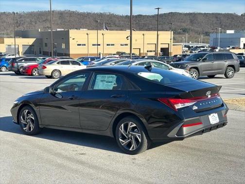 2025 Hyundai ELANTRA Sport