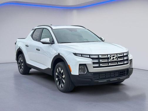 Atlas White 2026 Hyundai SANTA CRUZ SEL Activity