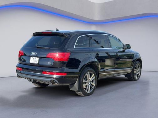 Orca Black Metallic 2015 Audi Q7 3.0 TDI Premium Plus