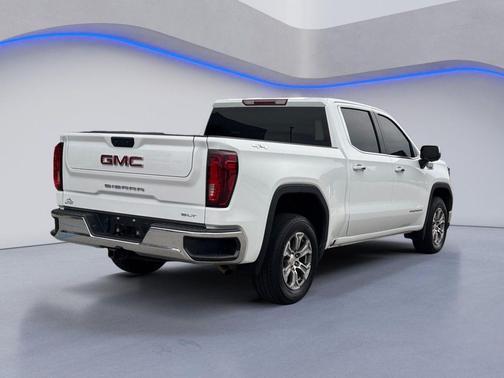 Summit White 2025 GMC Sierra 1500 SLT