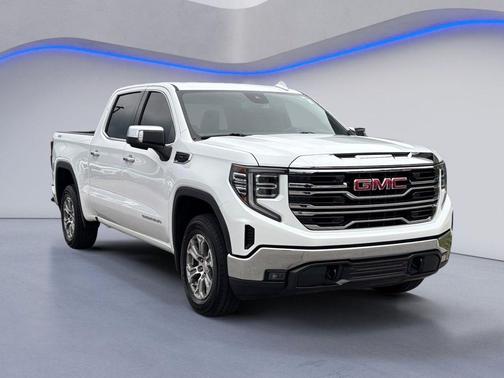 Summit White 2025 GMC Sierra 1500 SLT