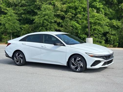 2025 Hyundai ELANTRA Sport