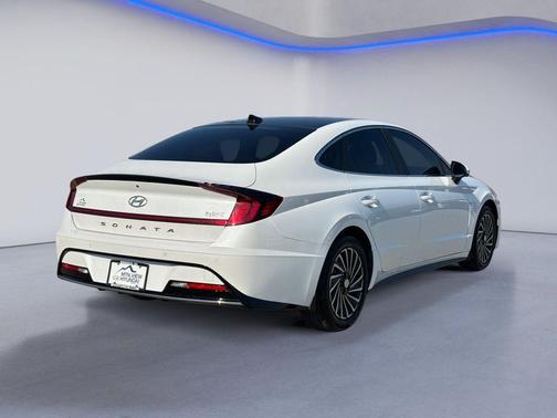 2021 Hyundai SONATA Limited 2.0T