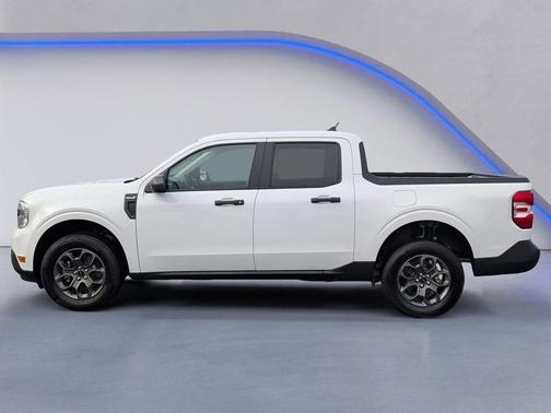 Oxford White 2024 Ford Maverick XLT