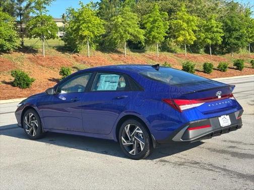 2025 Hyundai ELANTRA Sport