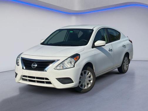 Fresh Powder 2015 Nissan Versa 1.6 SV