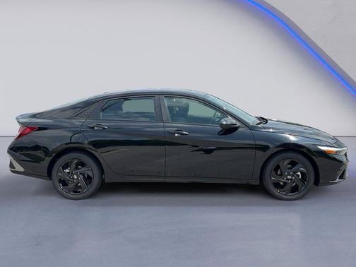 Abyss Black 2026 Hyundai ELANTRA Sport