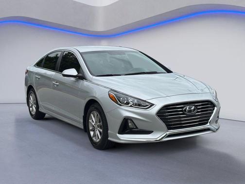 Symphony Silver 2019 Hyundai SONATA SE