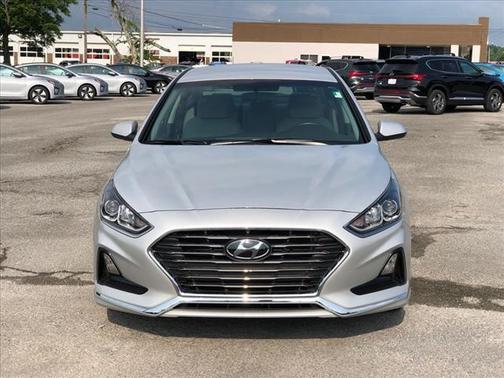 Symphony Silver 2019 Hyundai SONATA SE