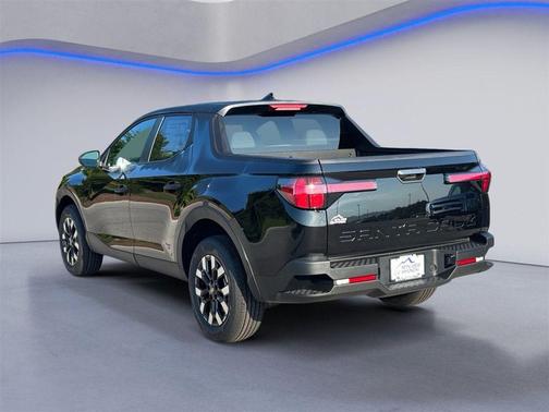 Phantom Black 2027 Hyundai SANTA CRUZ SE