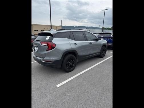 2024 GMC Terrain AWD AT4