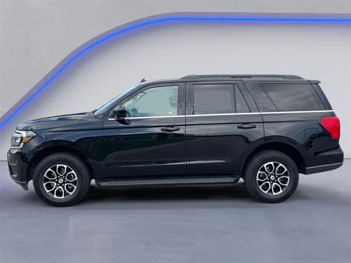 Black Metallic 2024 Ford Expedition XLT