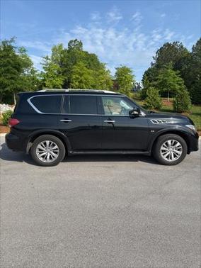 2017 INFINITI QX80 Base