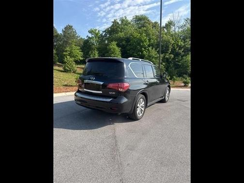 2017 INFINITI QX80 Base
