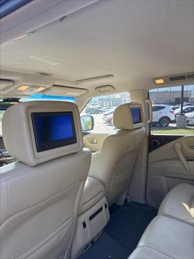2017 INFINITI QX80 Base