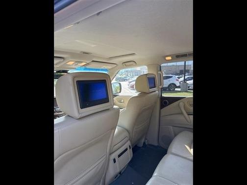 2017 INFINITI QX80 Base