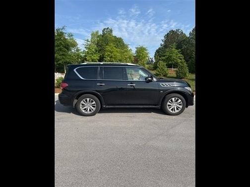 2017 INFINITI QX80 Base