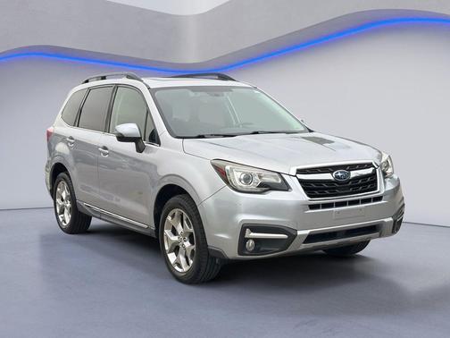 Ice Silver Metallic 2017 Subaru Forester 2.5i Touring