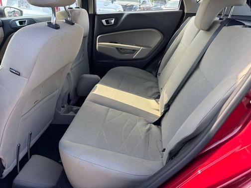 2016 Ford Fiesta SE