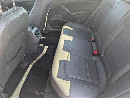 2013 Volkswagen Passat 2.5 SE