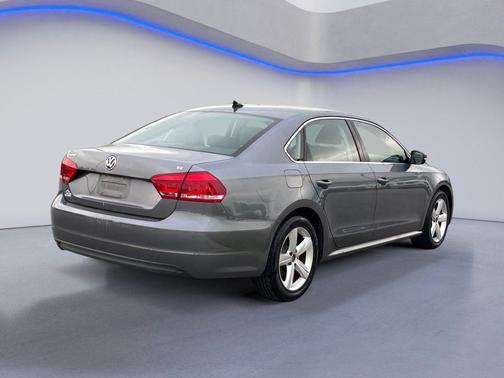 2013 Volkswagen Passat 2.5 SE